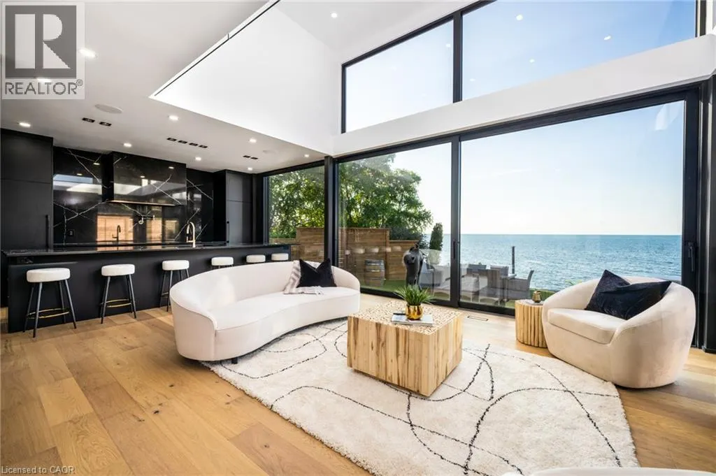 6 FIRELANE 11A Street