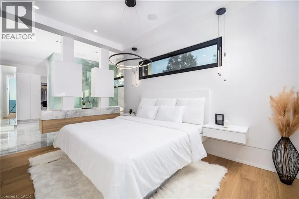 6 FIRELANE 11A Street