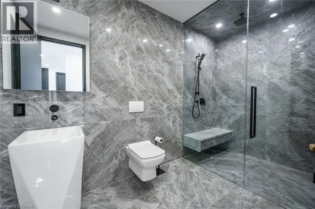 6 FIRELANE 11A Street
