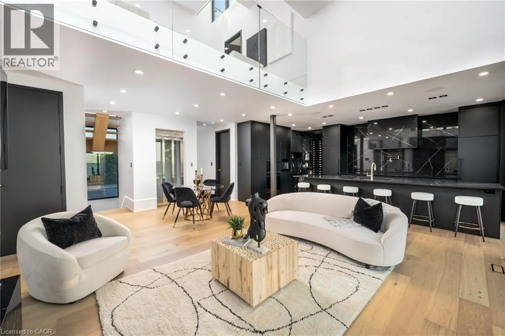 6 FIRELANE 11A Street