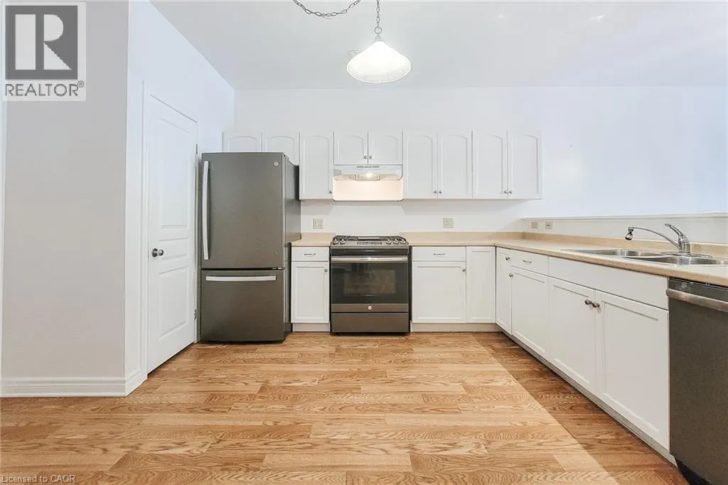 41 VINTNERS Lane