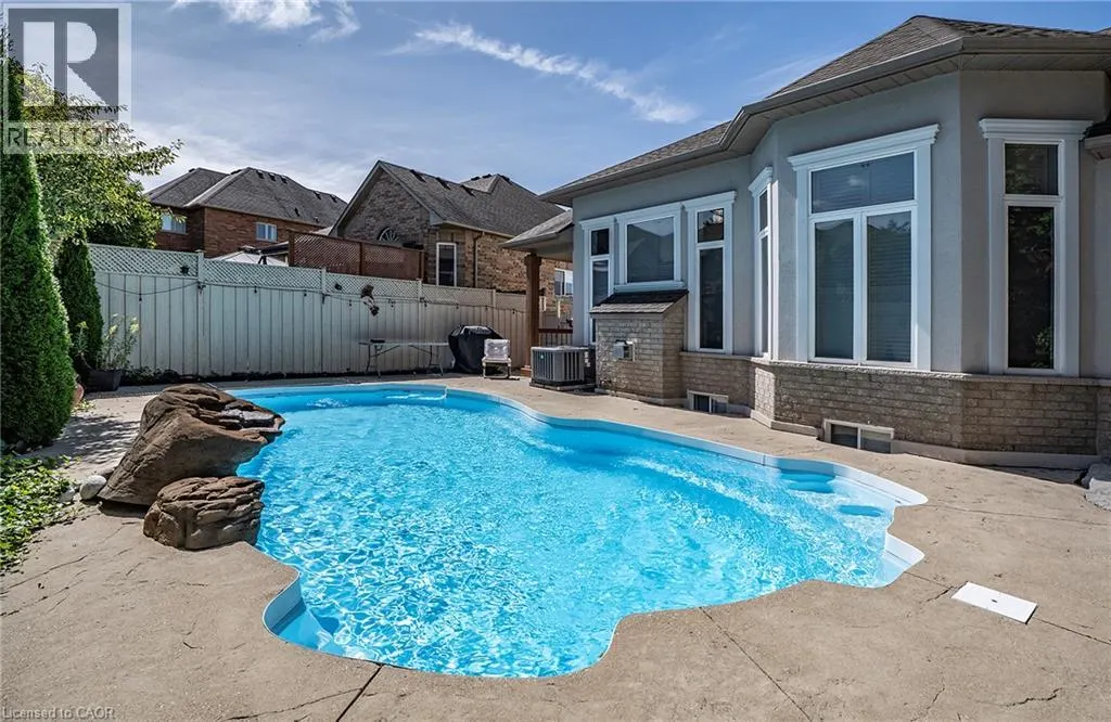 151 MOORE Crescent