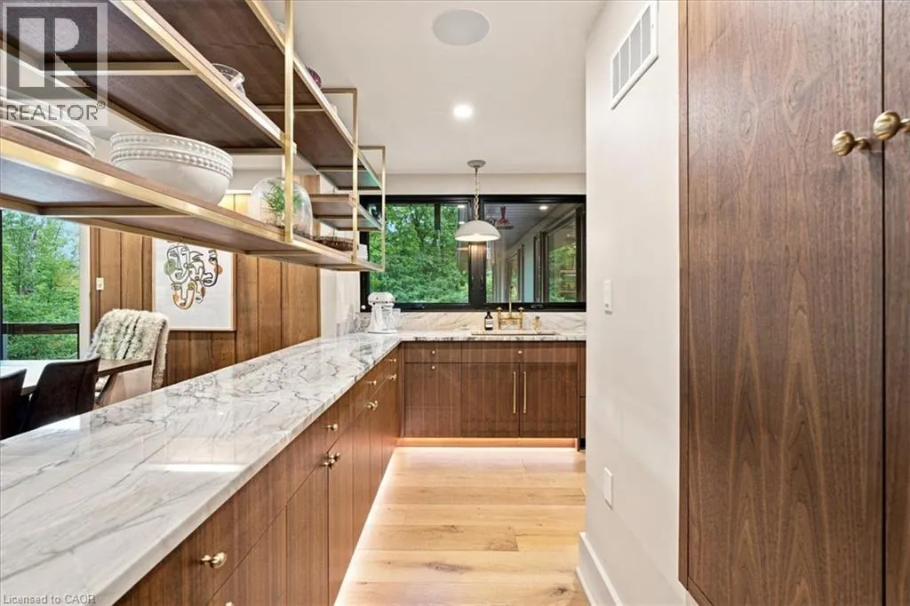 2510 BRITANNIA Road
