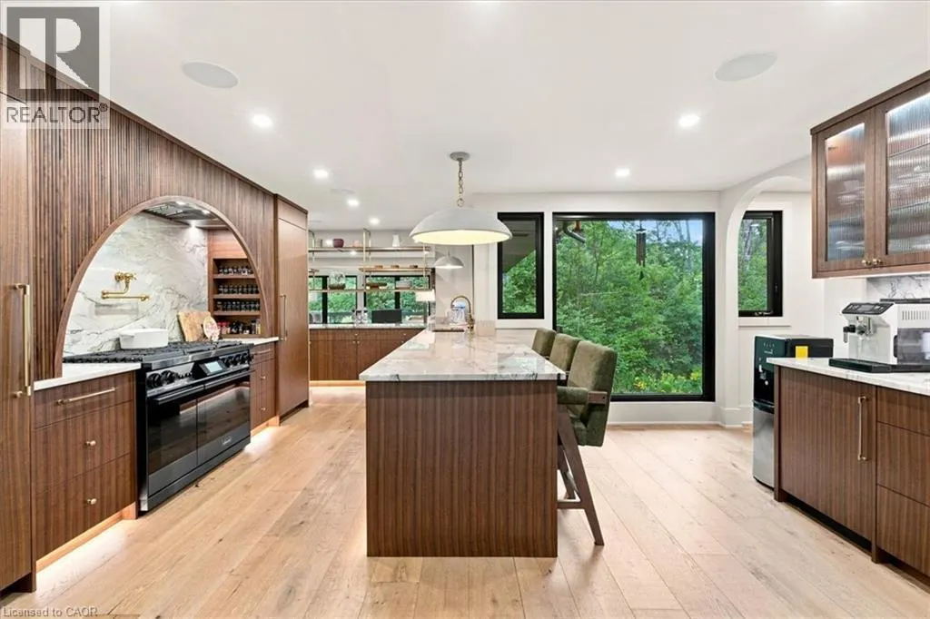 2510 BRITANNIA Road