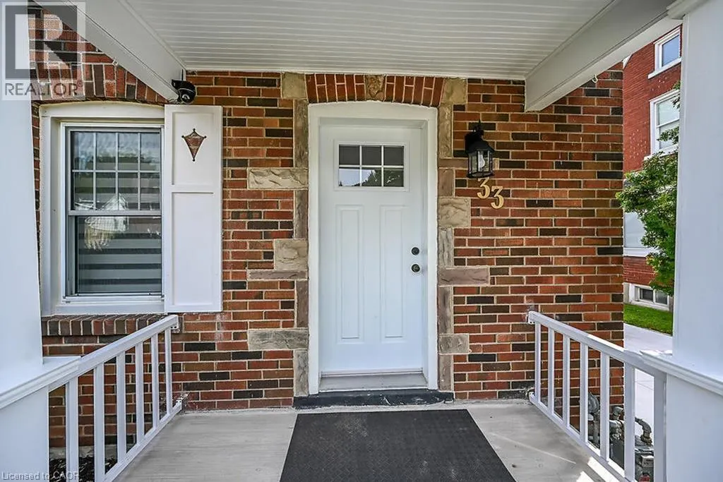 33 BELLEVUE Avenue