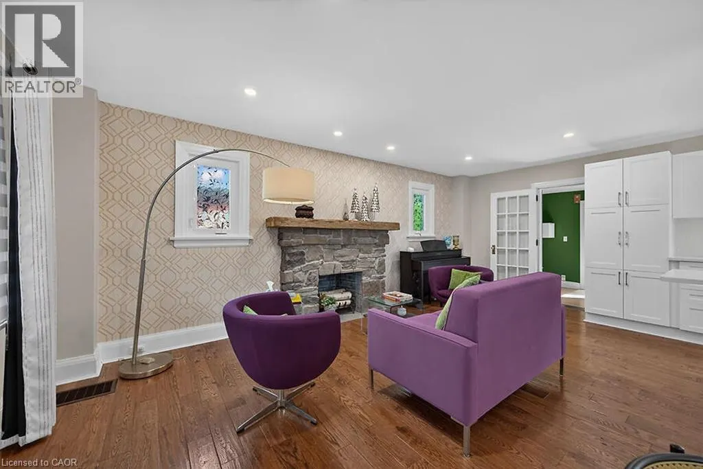 33 BELLEVUE Avenue