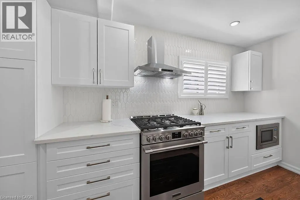 33 BELLEVUE Avenue