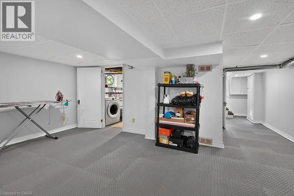 33 BELLEVUE Avenue