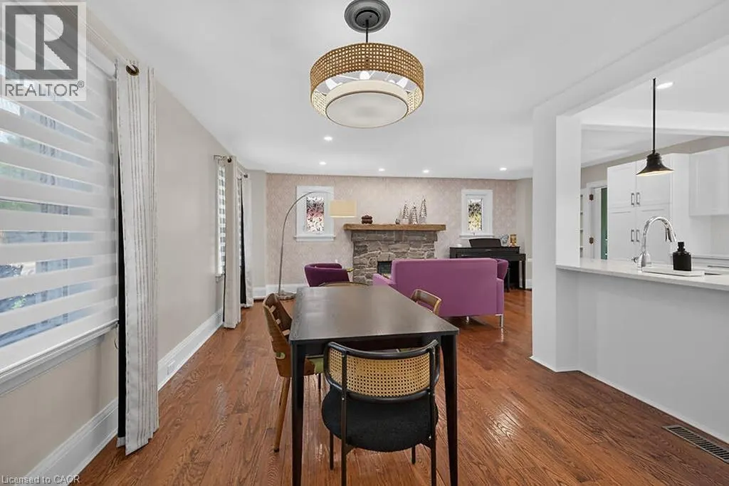 33 BELLEVUE Avenue