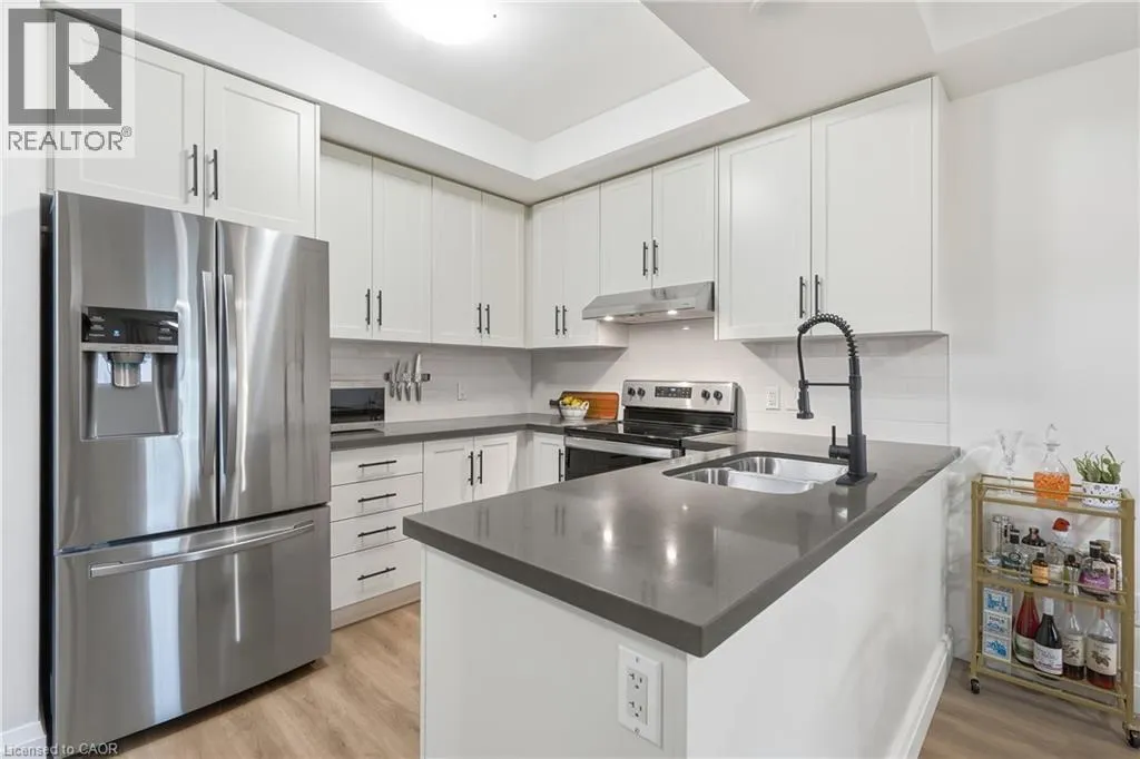 30 HAMILTON Street S Unit# 501 #501