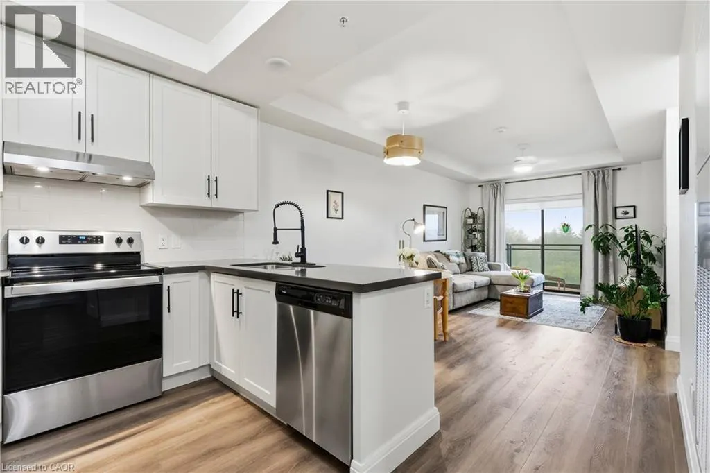 30 HAMILTON Street S Unit# 501 #501