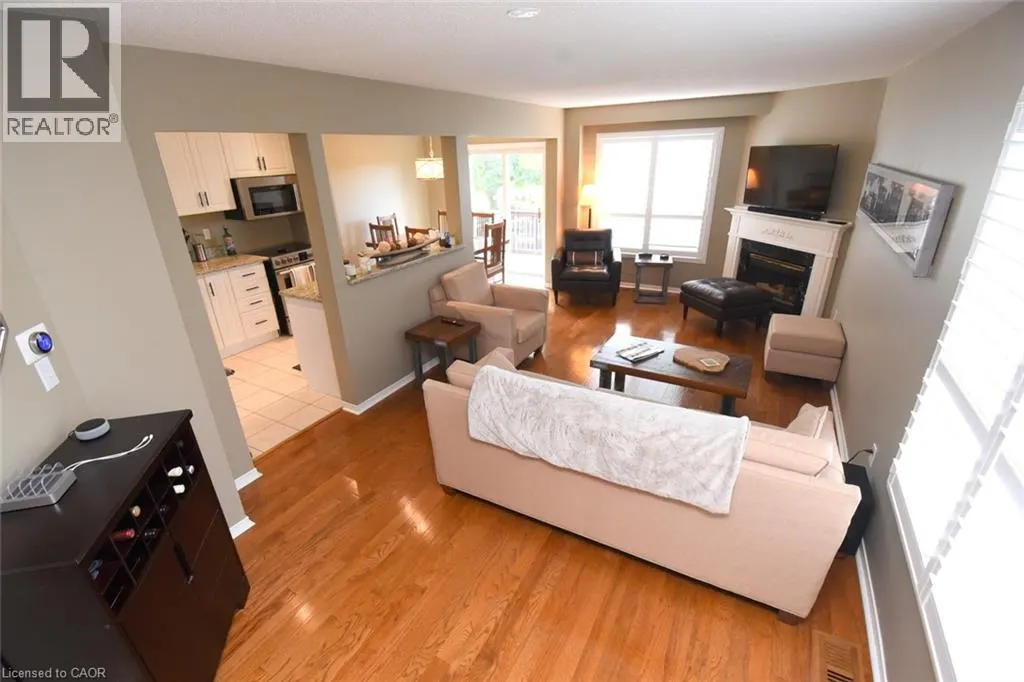800 PARAMOUNT Drive Unit# 56 #56