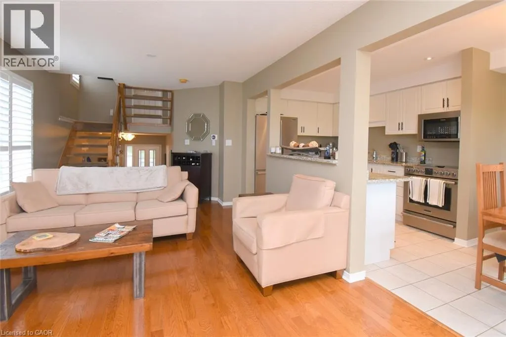 800 PARAMOUNT Drive Unit# 56 #56