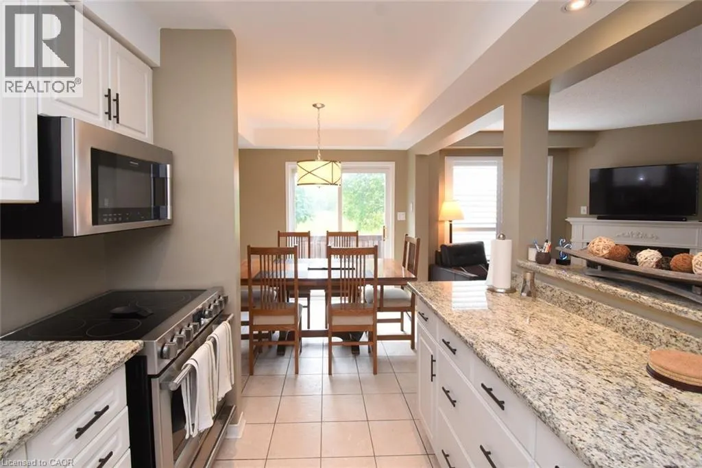 800 PARAMOUNT Drive Unit# 56 #56