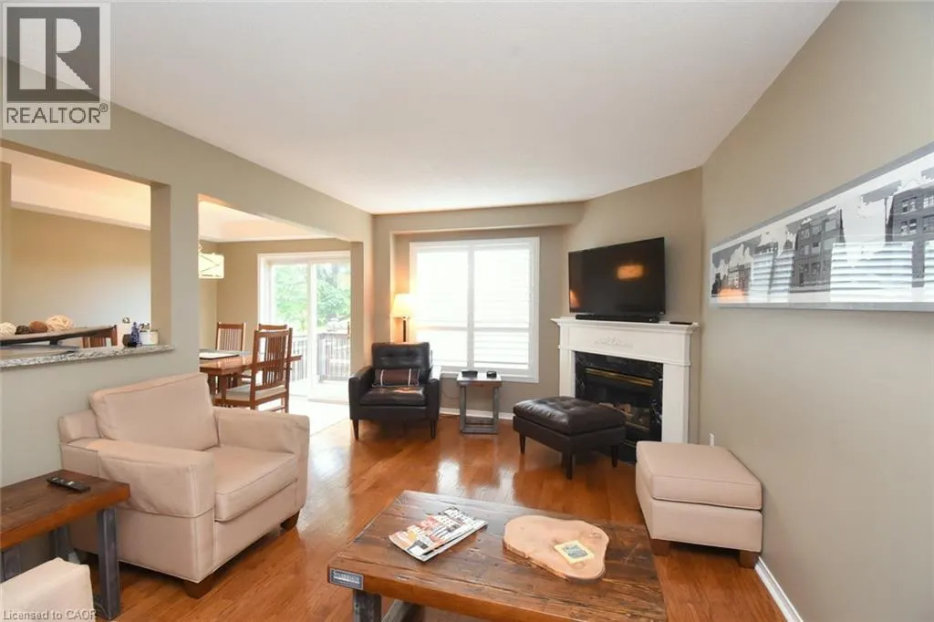 800 PARAMOUNT Drive Unit# 56 #56