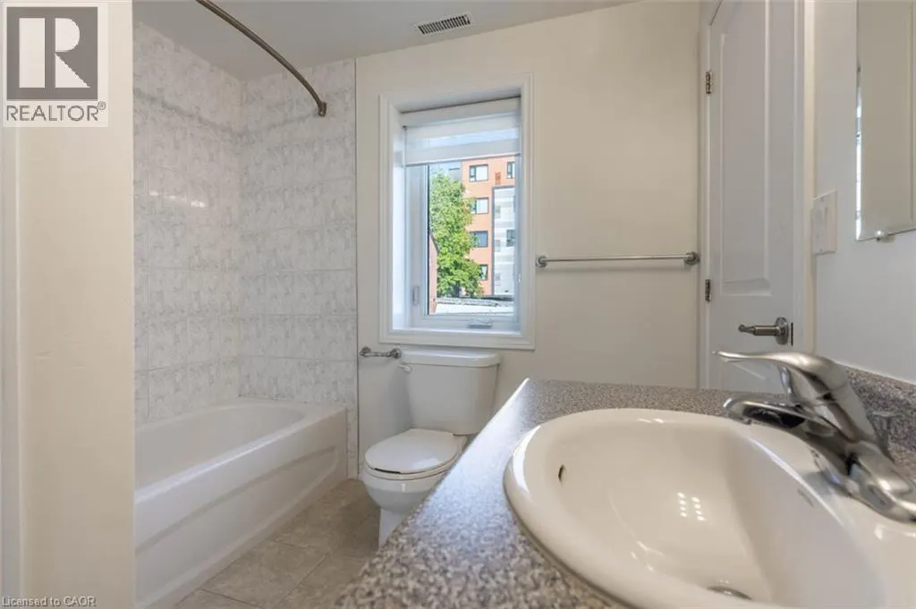 174 BRONTE Street S Unit# 201 #201