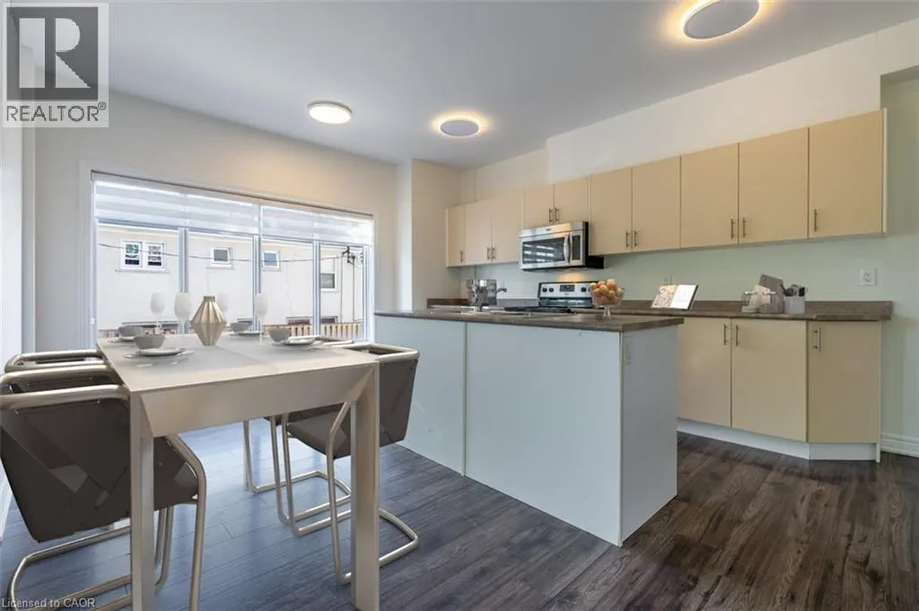 174 BRONTE Street S Unit# 201 #201