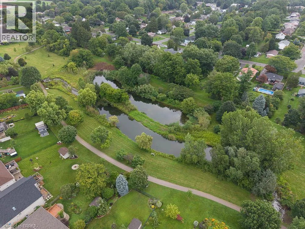 15 MILLCROFT Drive