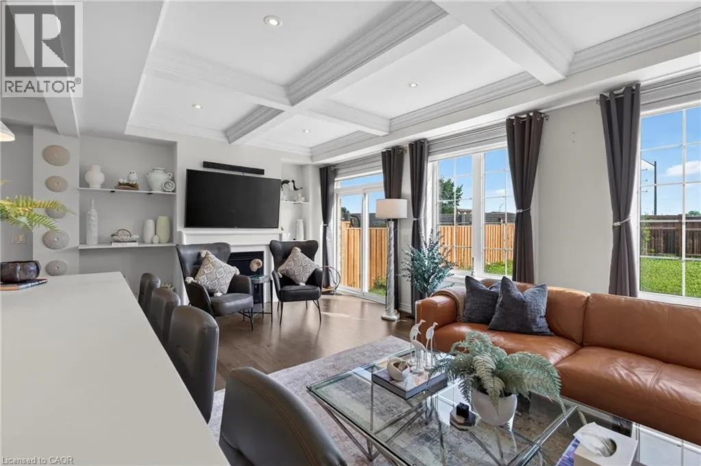 10 REISTWOOD Drive