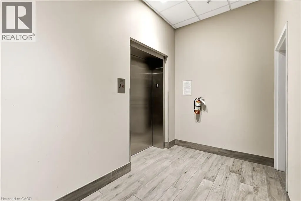 170 ROCKHAVEN Lane Unit# 321 #321
