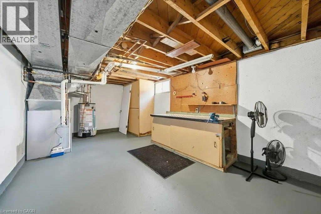 18 MAYWOOD Road