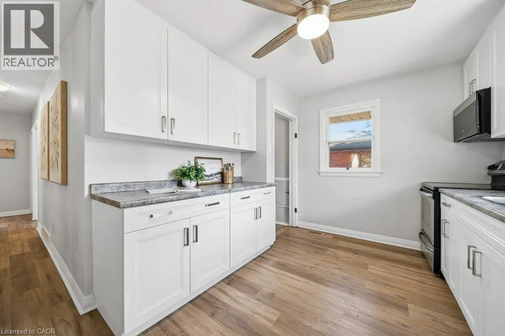 18 MAYWOOD Road