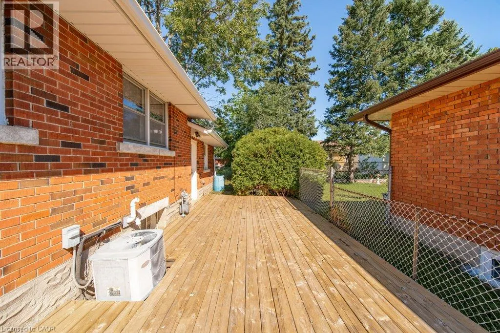 18 MAYWOOD Road