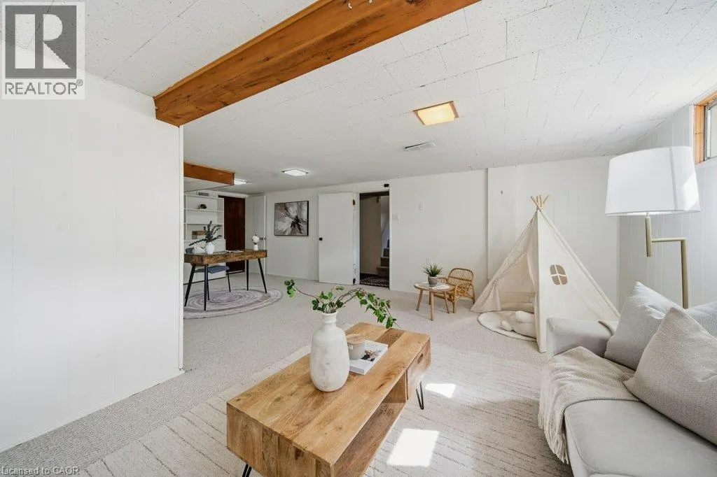 18 MAYWOOD Road