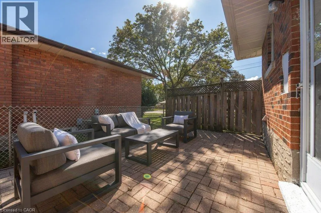 18 MAYWOOD Road