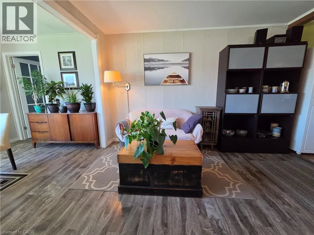 108 NEW LAKESHORE Road
