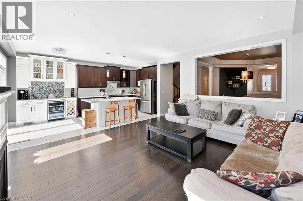 82 CHAUMONT Drive
