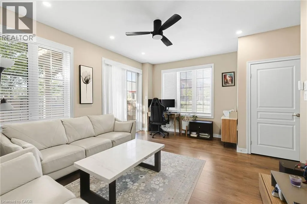 411 HARDWICK Common
