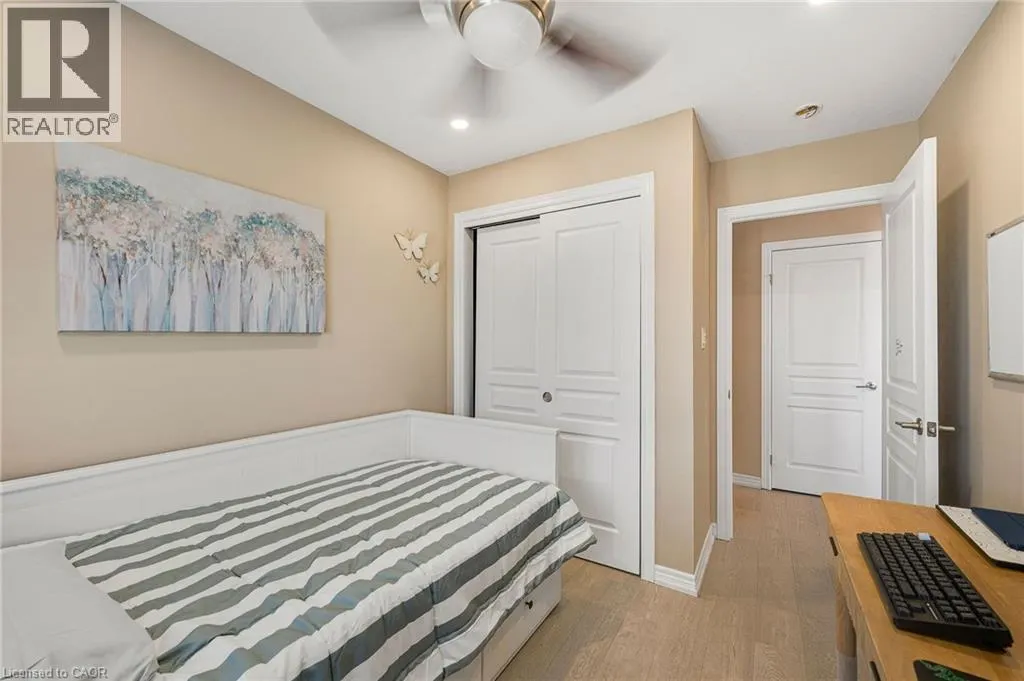 411 HARDWICK Common