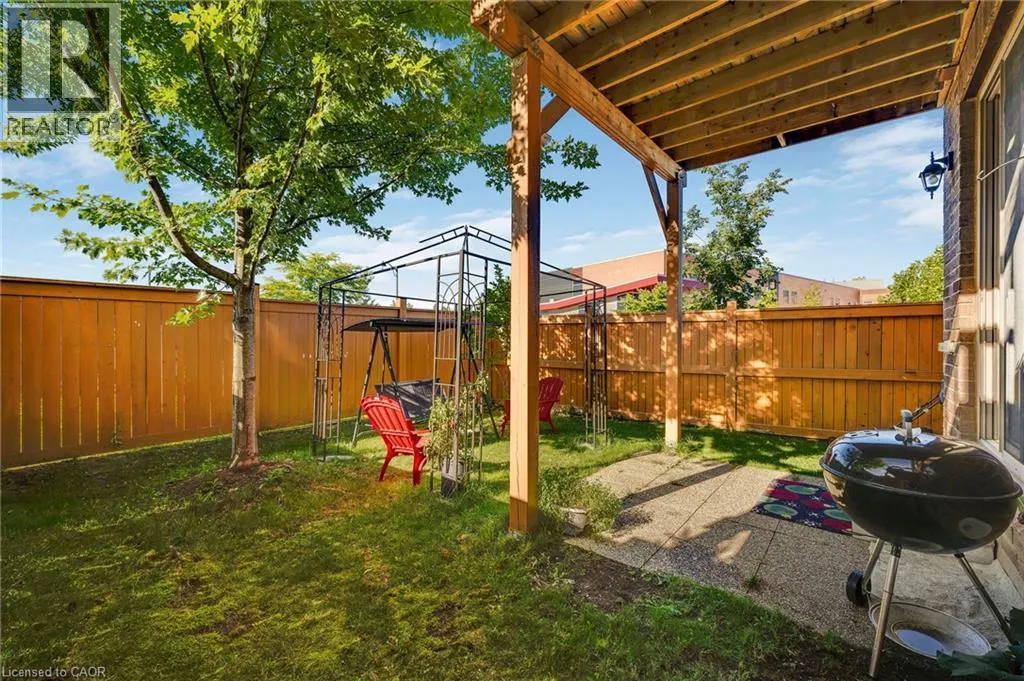 411 HARDWICK Common