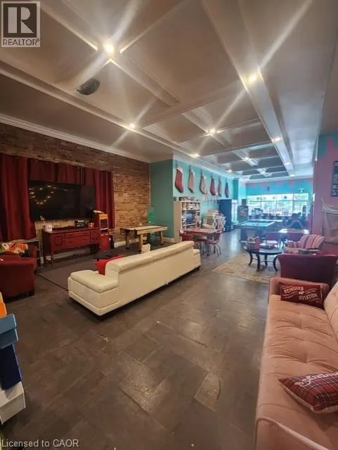 495 DUNDAS Street Unit# store #store