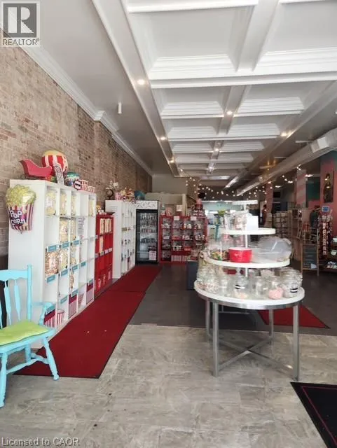 495 DUNDAS Street Unit# store #store