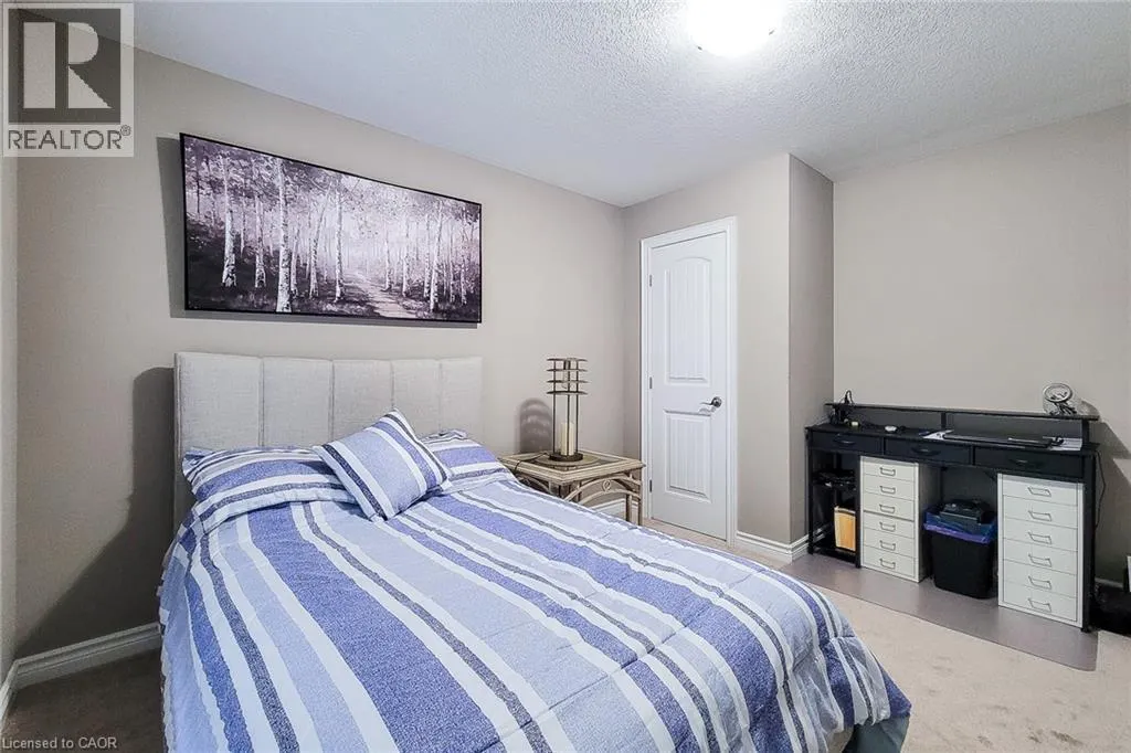 80 WILLOWDALE Crescent