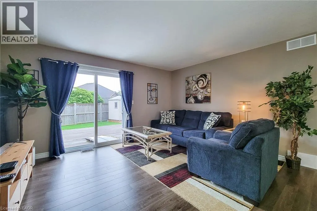 80 WILLOWDALE Crescent