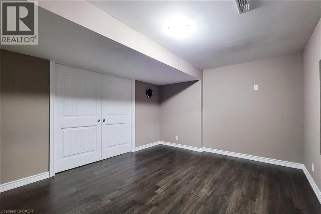80 WILLOWDALE Crescent