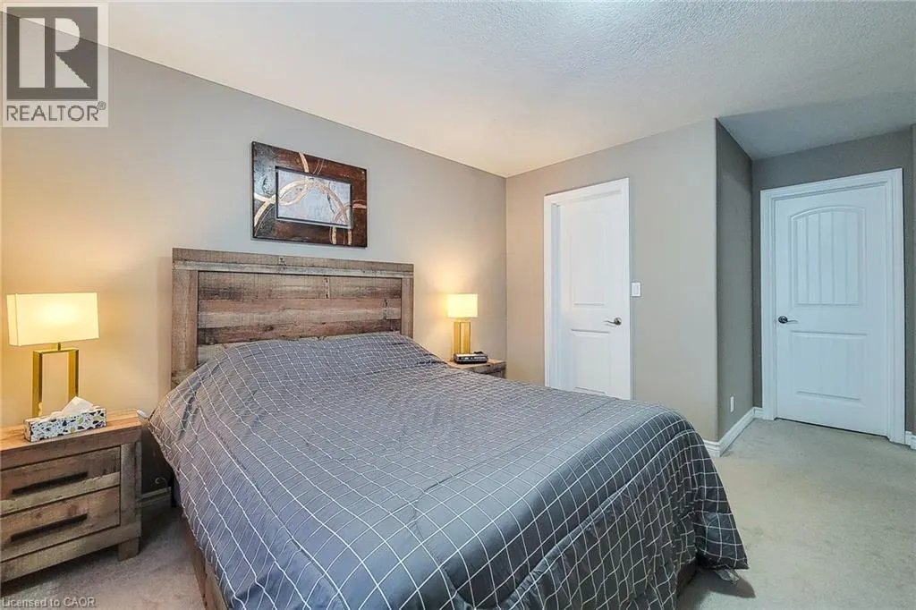 80 WILLOWDALE Crescent