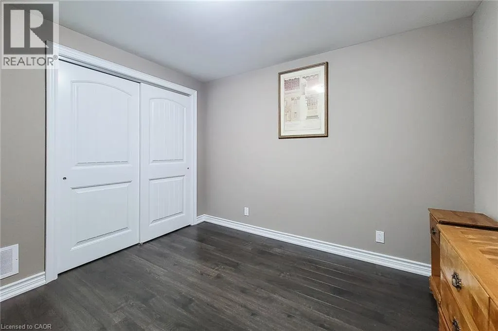 80 WILLOWDALE Crescent