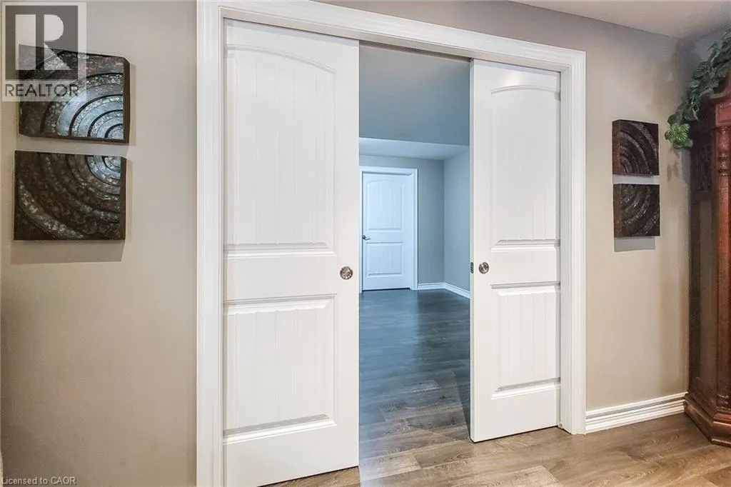 80 WILLOWDALE Crescent