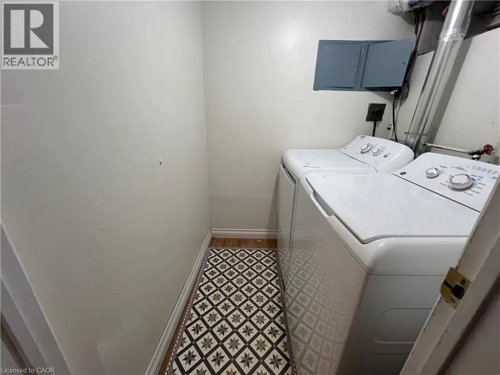 9 COLLINGWOOD Street Unit# Lower #Lower
