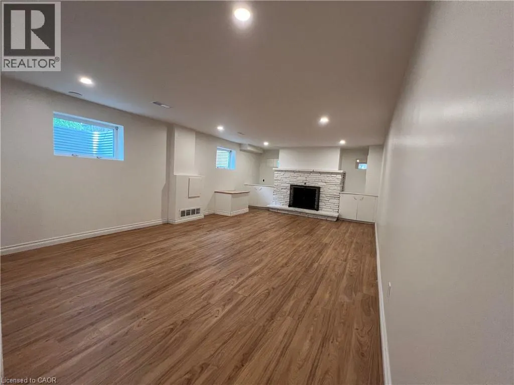 9 COLLINGWOOD Street Unit# Lower #Lower