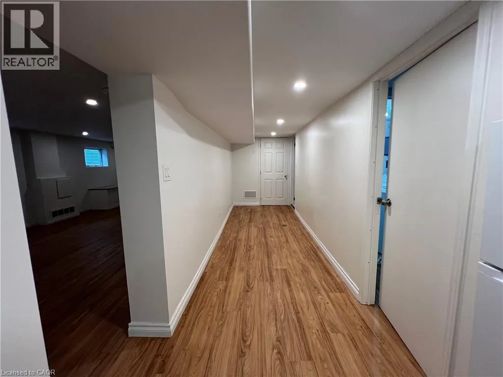 9 COLLINGWOOD Street Unit# Lower #Lower