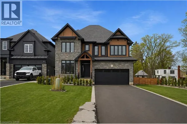 7 BARTLETT Avenue