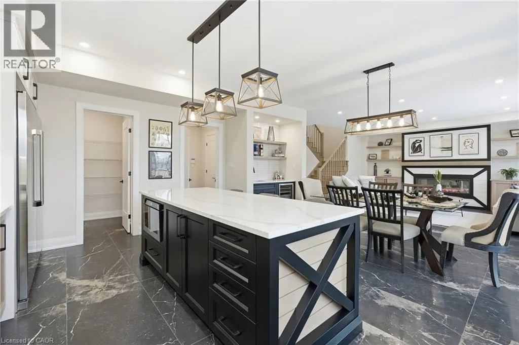 7 BARTLETT Avenue