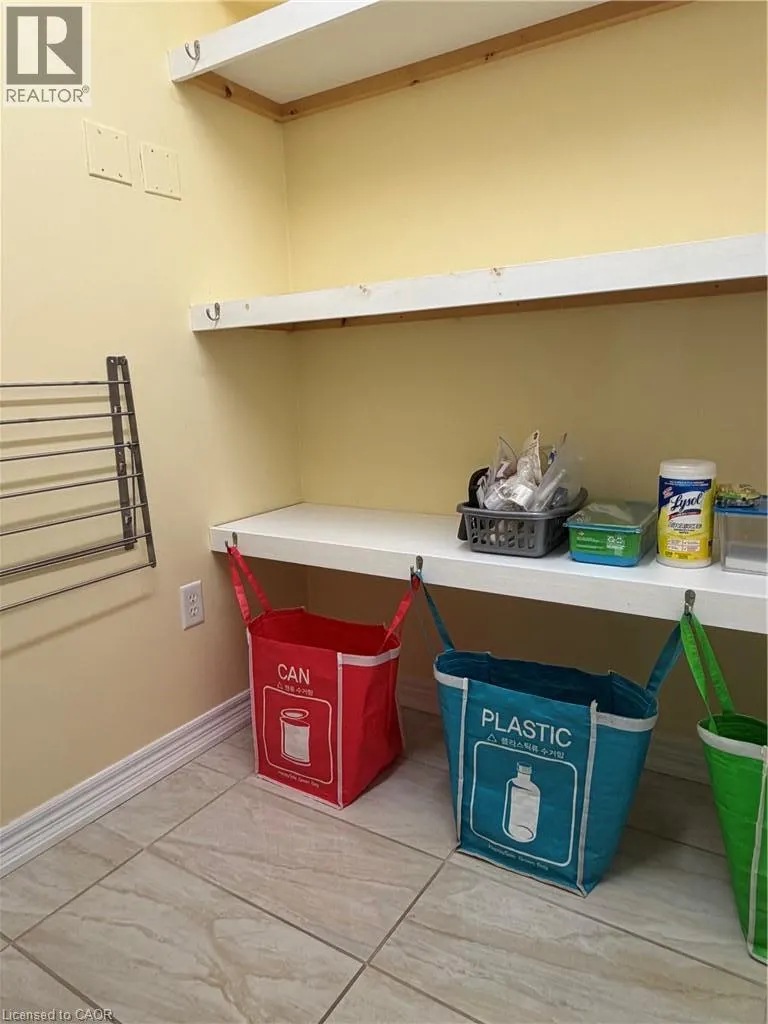 275 MAIN Street E Unit# 001 #001