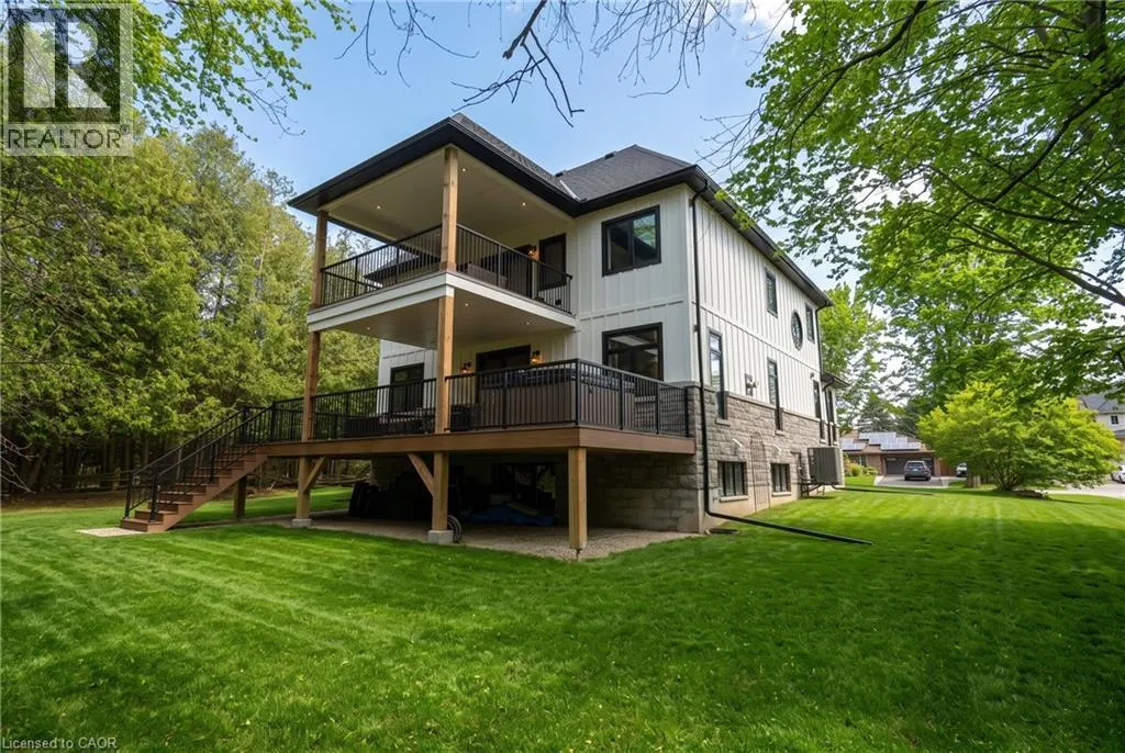 95 DAWN Avenue