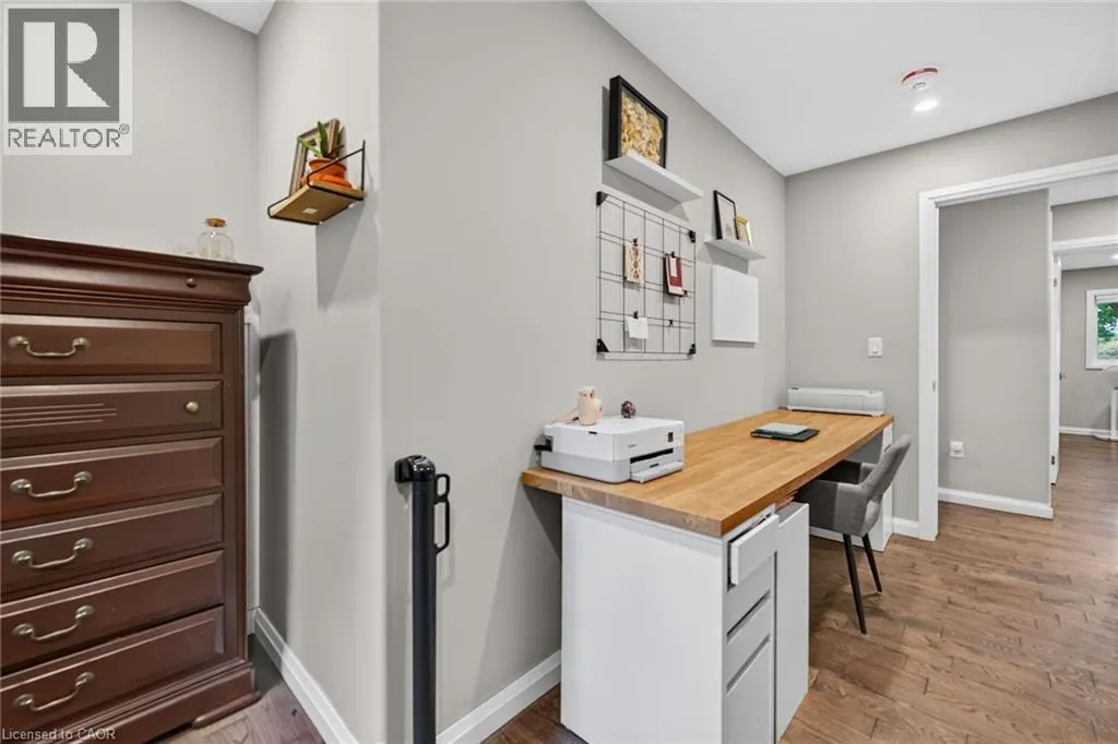 2098 ST. JOHN'S Road W